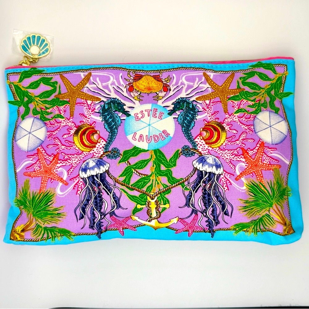 NWT Estée Lauder Cosmetic Bag